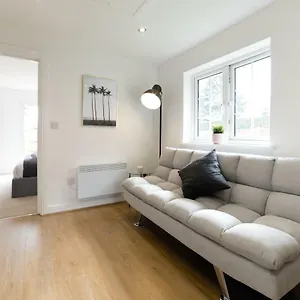 Apartment Sea Breeze, Poole